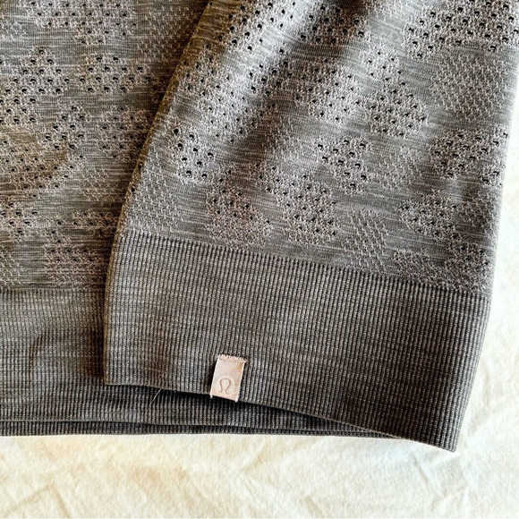 Lululemon textured running tank top - Picture 3 of 5